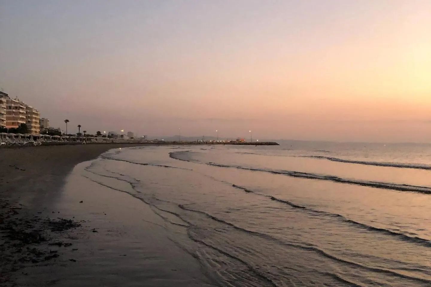 Beach Apartment Mackenzie, Larnaca Cipru